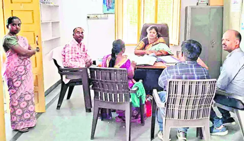 పంచాయతీ కార్యదర్శి అవినీతిపై విచారణ
