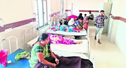 తగ్గని వాంతులు.. విరేచనాలు 