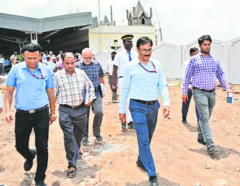 విజయవాడ రైల్వేస్టేషన్‌లో తనిఖీలు