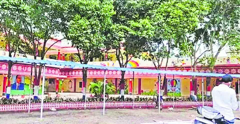 నాడు గ్రామ స్వరాజ్యానికి పెద్ద పీట
