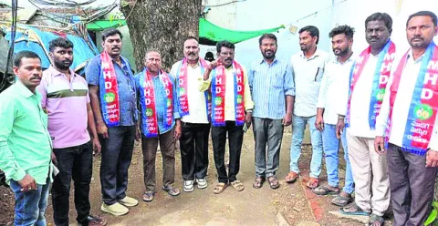 ‘గురుకుల సొసైటీ కార్యదర్శిని తొలగించాలి’