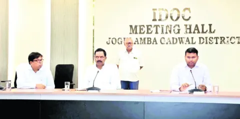 భూమి కోల్పోయిన ప్రతిరైతుకు పరిహారం 