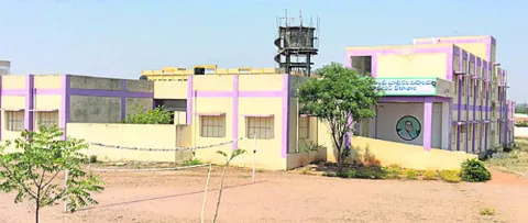 కస్తూర్బాలకు ‘ఇంటర్‌’ వెలుగులు