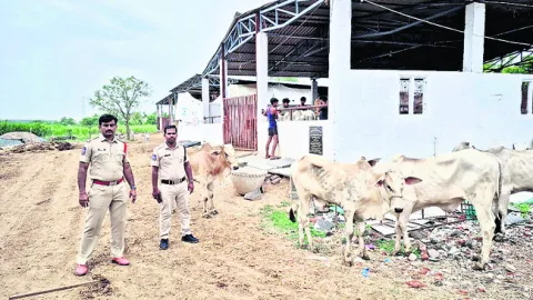 అక్రమ
