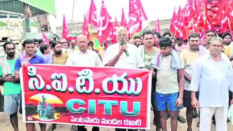 విశాఖ ఉక్కు ప్రైవేటీకరణ ఆపాలి 
