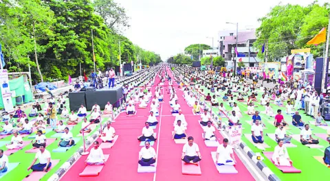ఆరోగ్య, ఆనంద స్వర్ణాంధ్రే లక్ష్యం 