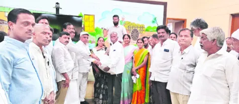 అర్హులందరికీ ఇందిరమ్మ ఇళ్లు 
