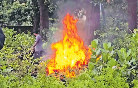 Police conduct last rites for Kesava Rao