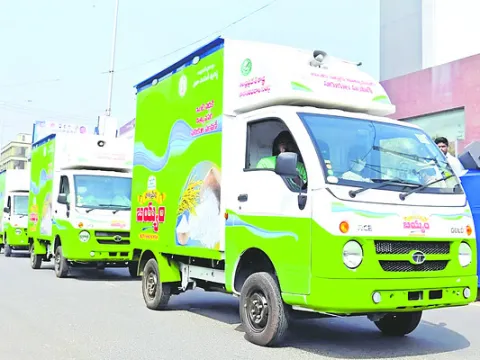 ఆగిన రేషన్‌ బండి..
