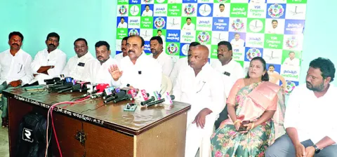 రాయలసీమ ద్రోహి చంద్రబాబు 