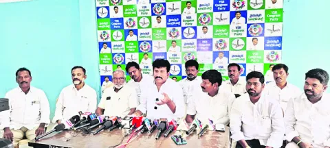 రాష్ట్రంలో దగాకోరు పాలన 
