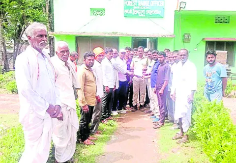 ‘మా భూములు మాకివ్వండి’