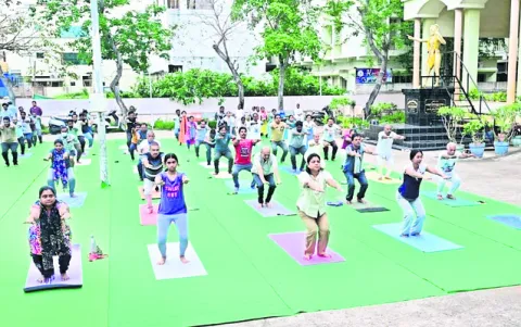 యోగాతో సంపూర్ణ ఆరోగ్యం 