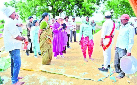 ధాన్యం కొనుగోళ్లు త్వరగా పూర్తి చేయాలి