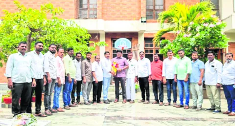 బాజిరెడ్డి జగన్‌ జన్మదినం 