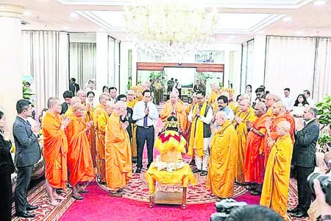 వియత్నాం నుంచి బుద్ధుని పవిత్ర అవశేషాల తరలింపు 
