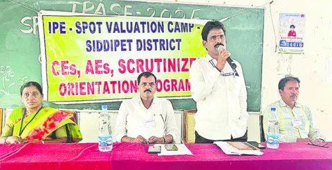 మూల్యాంకనంలో నిర్లక్ష్యం తగదు 