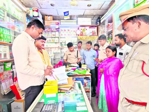 నకిలీ విత్తనాలు విక్రయించొద్దు 