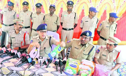 నకిలీ పత్తి విత్తనాలు