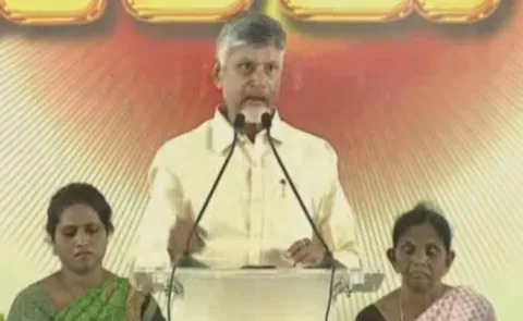 Chandrababu Inappropriate Comments On Ration Door Delivery Operators