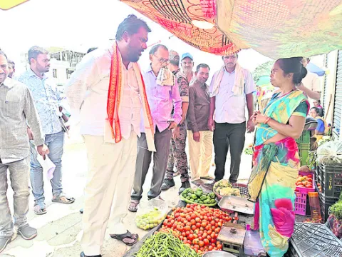 మార్కెట్‌ను వినియోగంలోకి తెస్తాం 