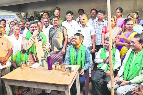 ధాన్యం తరలింపులో ఇబ్బందులుండొద్దు