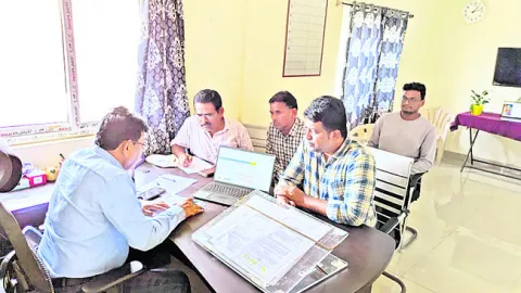 వైద్యసేవలు విస్తరించాలి