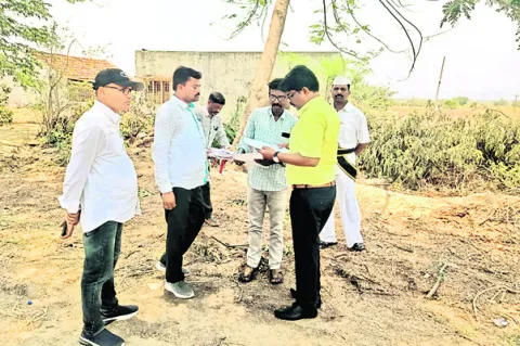 దరఖాస్తులు త్వరగా పరిష్కరించాలి