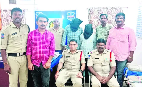 జల్సాలకు అలవాటు పడి చోరీలు