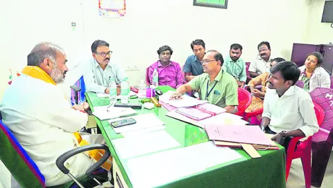 నాణ్యమైన వైద్యసేవలు అందించాలి