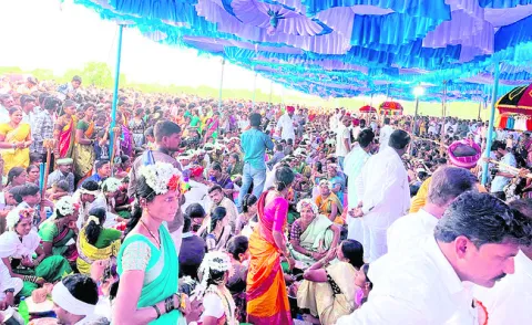 పెద్దహరివాణంలో సామూహిక వివాహాలు