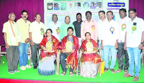 మనిషికి చిటికెడంతా ప్రేమ అవసరం