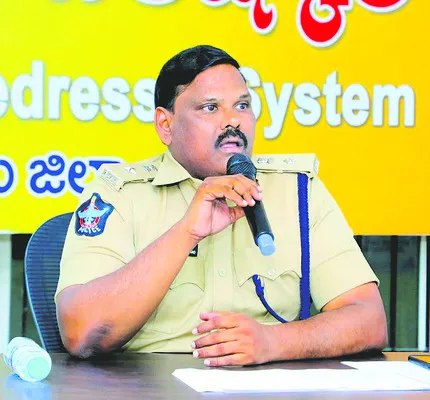 ప్రజల ఆస్తులకు రక్షణగా ఎల్‌హెచ్‌ఎంఎస్‌ 