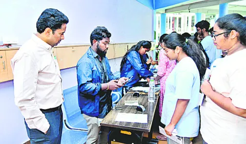 గాలి వానతో ఇబ్బందులు పడినా.. సజావుగానే పరీక్ష
