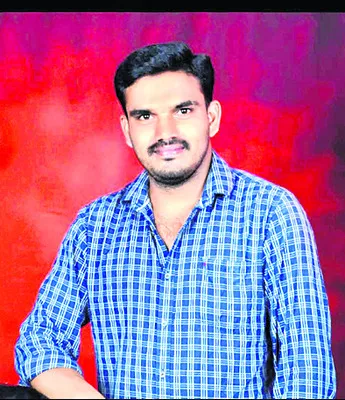 రైలు నుంచి జారిపడి ఒకరి మృతి 