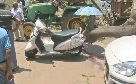 Tree And Road Accident In Visaka