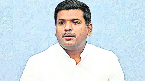 నేడు  వైఎస్సార్‌సీపీ జిల్లా అధ్యక్షుడిగా అమర్‌నాథ్‌  ప్