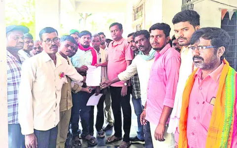 సార్వత్రిక సమ్మె    జయప్రదం చేయండి
