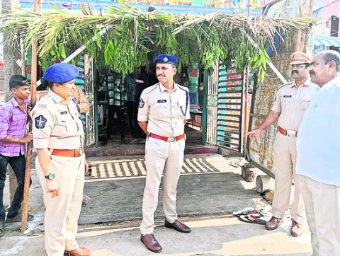 దాడితల్లి సిరిమానోత్సవానికి సర్వం సిద్ధం 