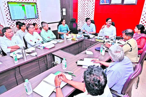 జిల్లా సమగ్రాభివృద్ధికి చర్యలు 