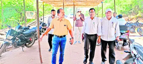 బ్రహ్మోత్సవాల ఏర్పాట్ల పరిశీలన