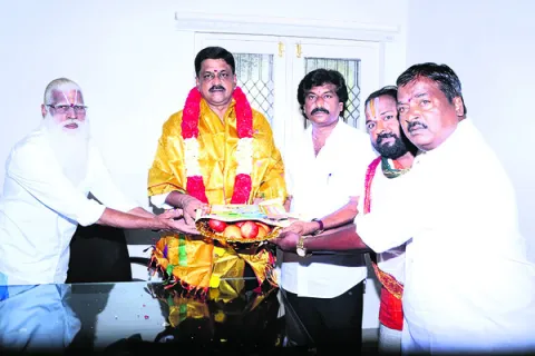 బ్రహ్మోత్సవాల  పోస్టర్ల విడుదల 