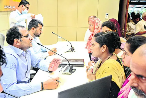 అర్జీ పునరావృతమైతే అధికారులదే బాధ్యత 
