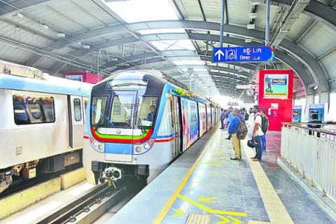 మెట్రో చార్జీల మోత! 