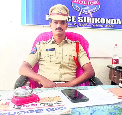 అక్క స్ఫూర్తితో.. 