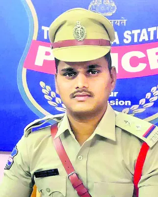 కానిస్టేబుల్‌గా ఉంటూనే ప్రిపేరయ్యా..