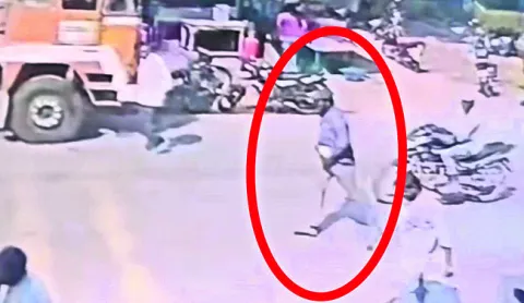 రూ.లక్ష నగదు అపహరణ 