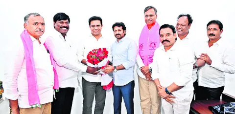బీఆర్‌ఎస్‌ నేతలకు కేటీఆర్‌ అభినందనలు