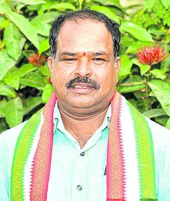 కాంగ్రెస్‌ నుంచి    ‘పురుమల్ల’ సస్పెన్షన్‌