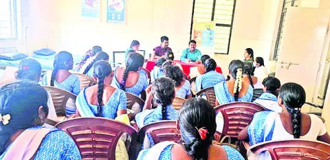 ఆరోగ్య కార్యక్రమాలను ప్రజల్లోకి తీసుకెళ్లాలి